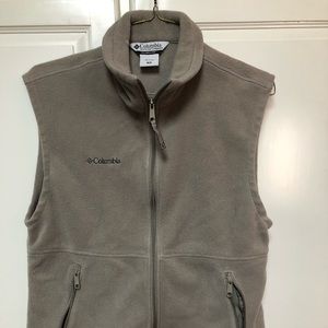 Columbia vest